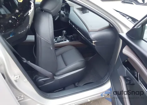 2024 Mazda Cx-30 2.5 Turbo Premium Package z USA, uszkodzony, nr VIN 3MVDMBDY4RM704969